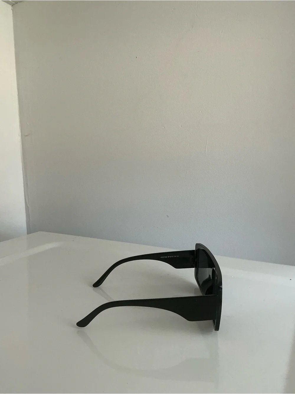 Men's Black Square Shield Sunglasses (Unisex)